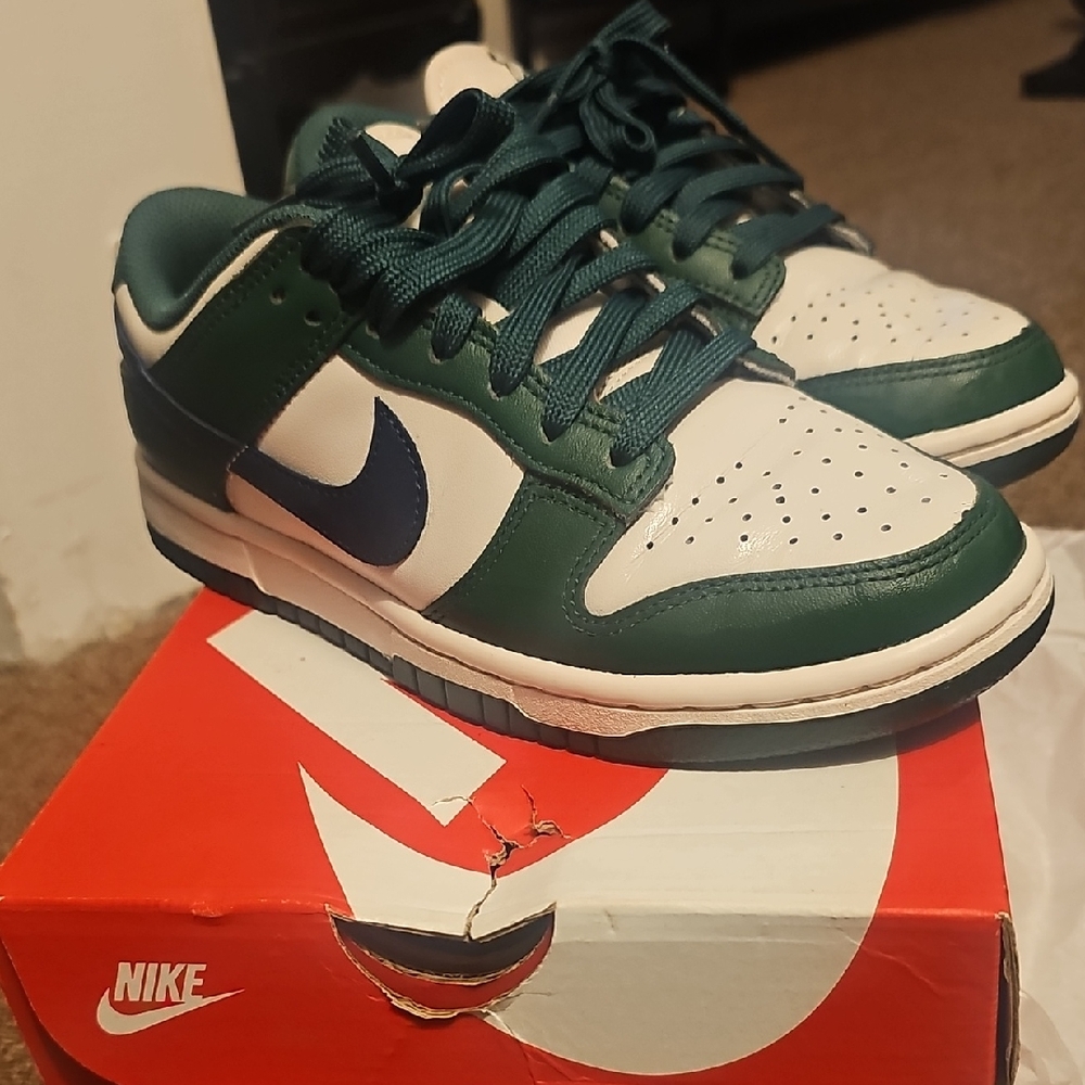 Nike Dunks